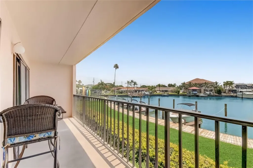 51 Island Way Clearwater Beach FL 33767