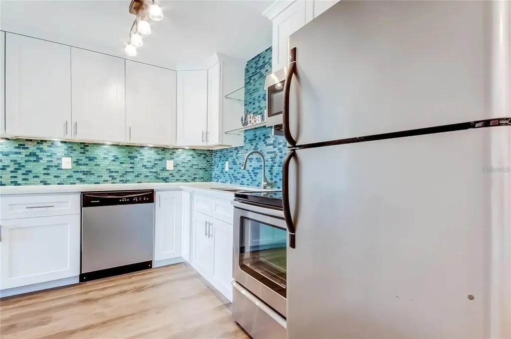 51 Island Way Clearwater Beach FL 33767