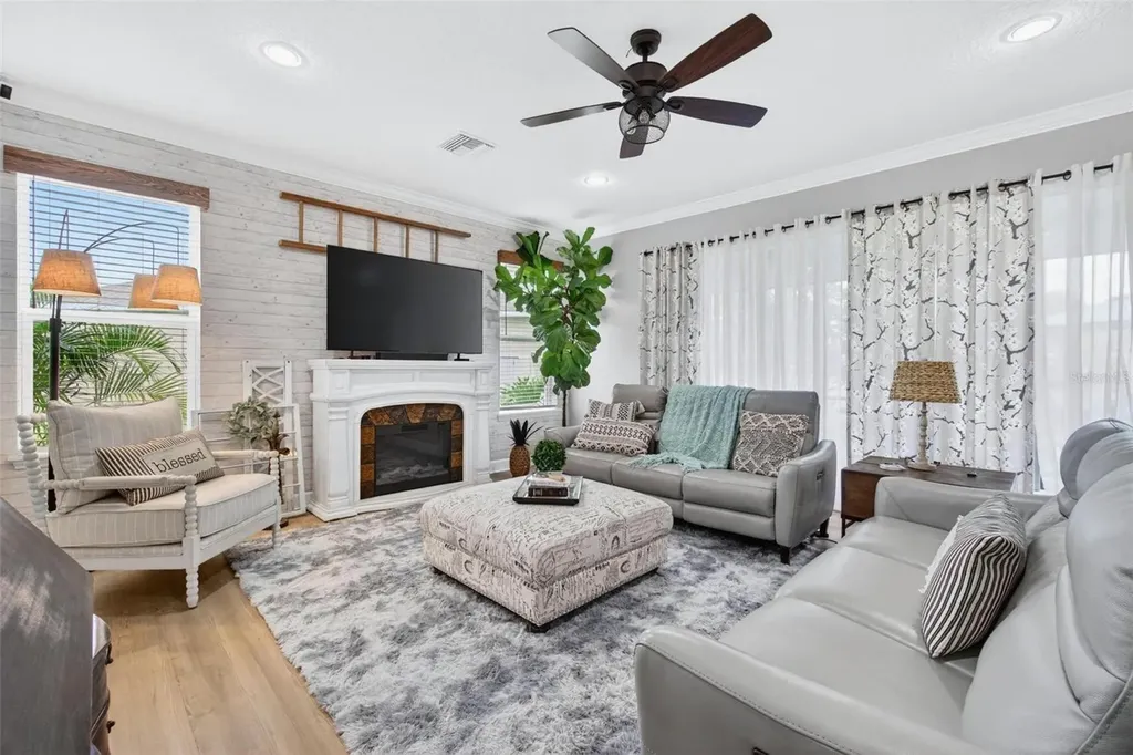5636 Maidenstone Way Palmetto FL 34221