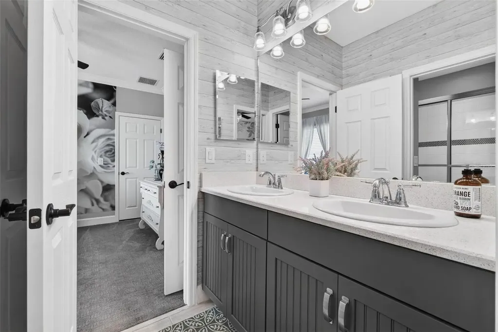 5636 Maidenstone Way Palmetto FL 34221