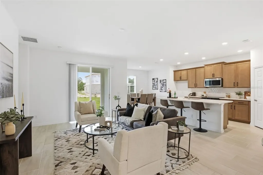 725 Farfields Street Deland FL 32724