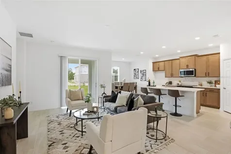 725 Farfields Street Deland FL 32724