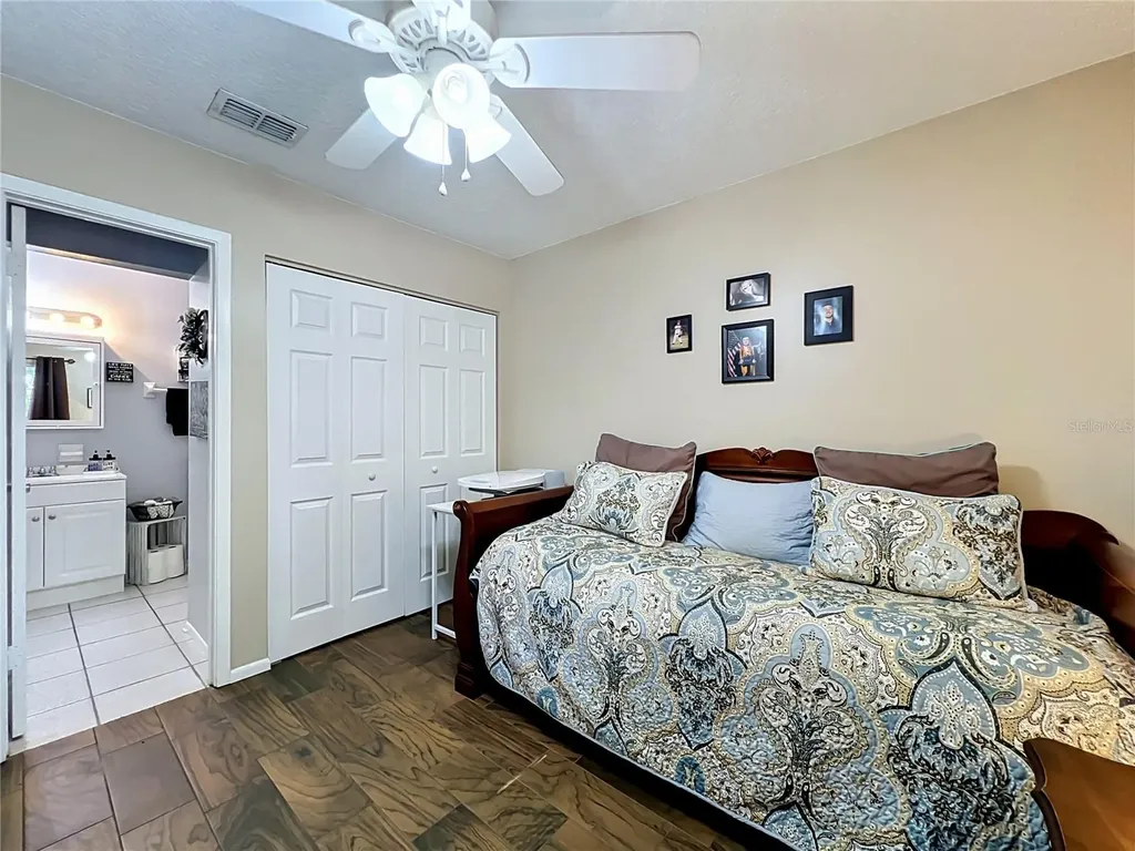 4300 Baywood Boulevard Mount Dora FL 32757