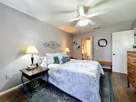 4300 Baywood Boulevard Mount Dora FL 32757