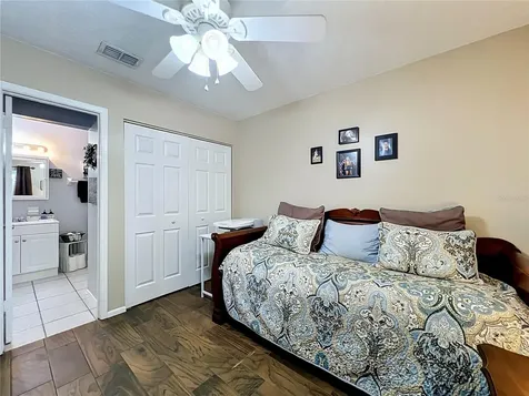 4300 Baywood Boulevard Mount Dora FL 32757