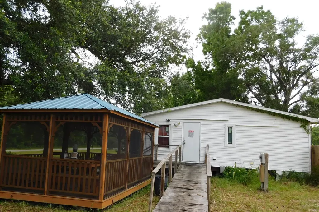 30501 Clearview Drive Wesley Chapel FL 33545