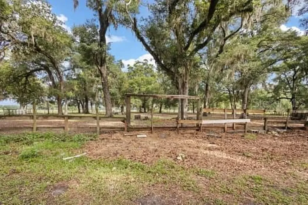 3551 NW 60th Avenue Chiefland FL 32626
