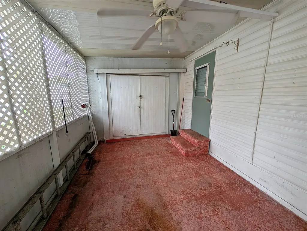 7803 46th Avenue N St Petersburg FL 33709