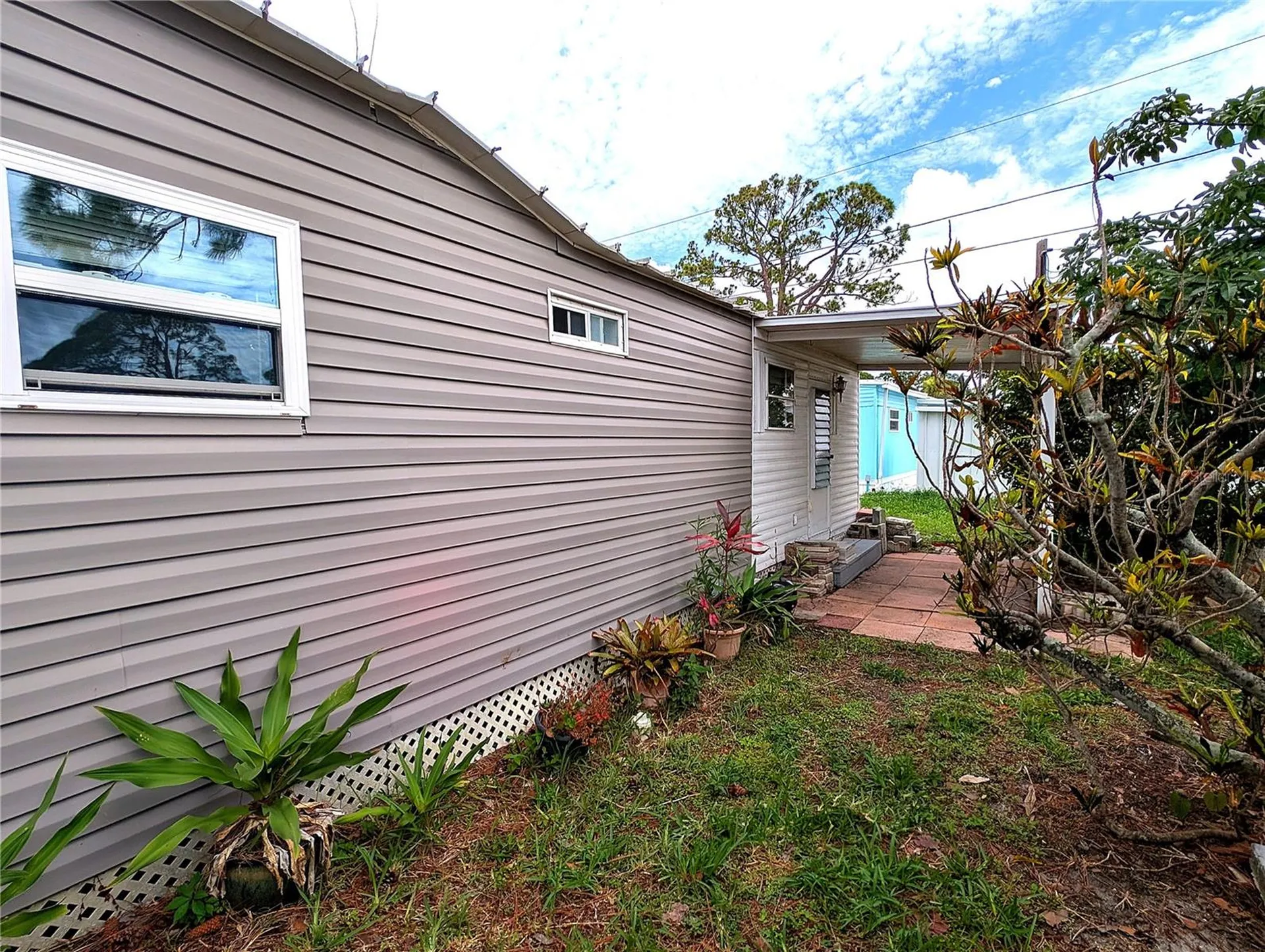 7803 46th Avenue N St Petersburg FL 33709