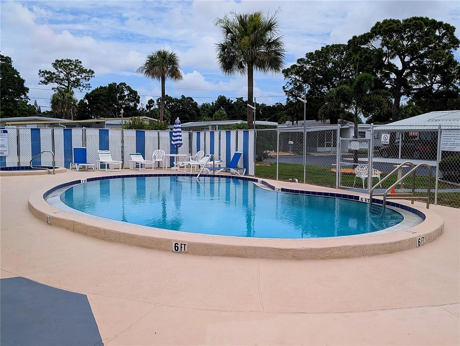 7803 46th Avenue N St Petersburg FL 33709