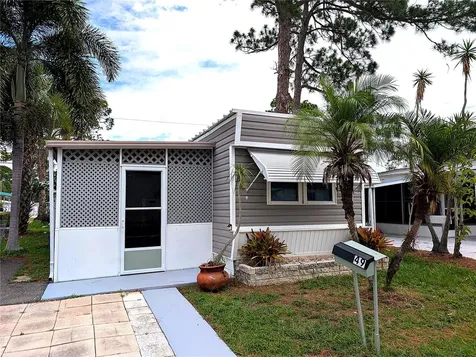 7803 46th Avenue N St Petersburg FL 33709