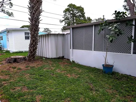 7803 46th Avenue N St Petersburg FL 33709