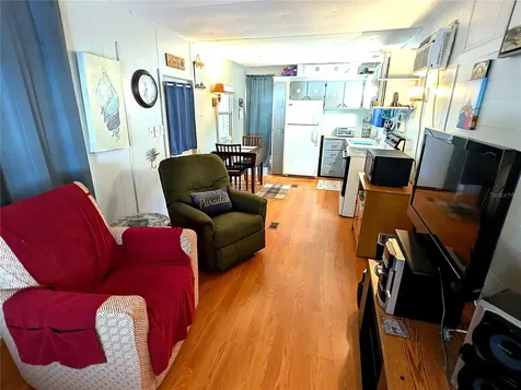 7803 46th Avenue N St Petersburg FL 33709