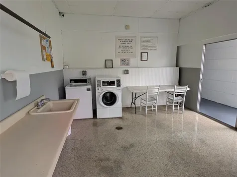 7803 46th Avenue N St Petersburg FL 33709
