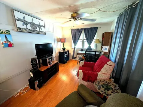 7803 46th Avenue N St Petersburg FL 33709