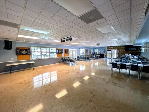 7803 46th Avenue N St Petersburg FL 33709