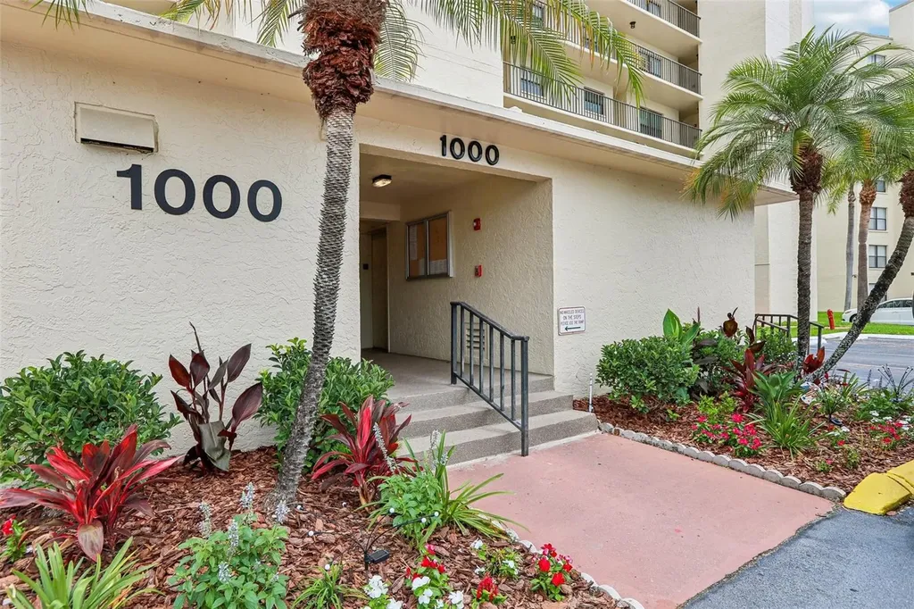 1000 Cove Cay Drive Clearwater FL 33760