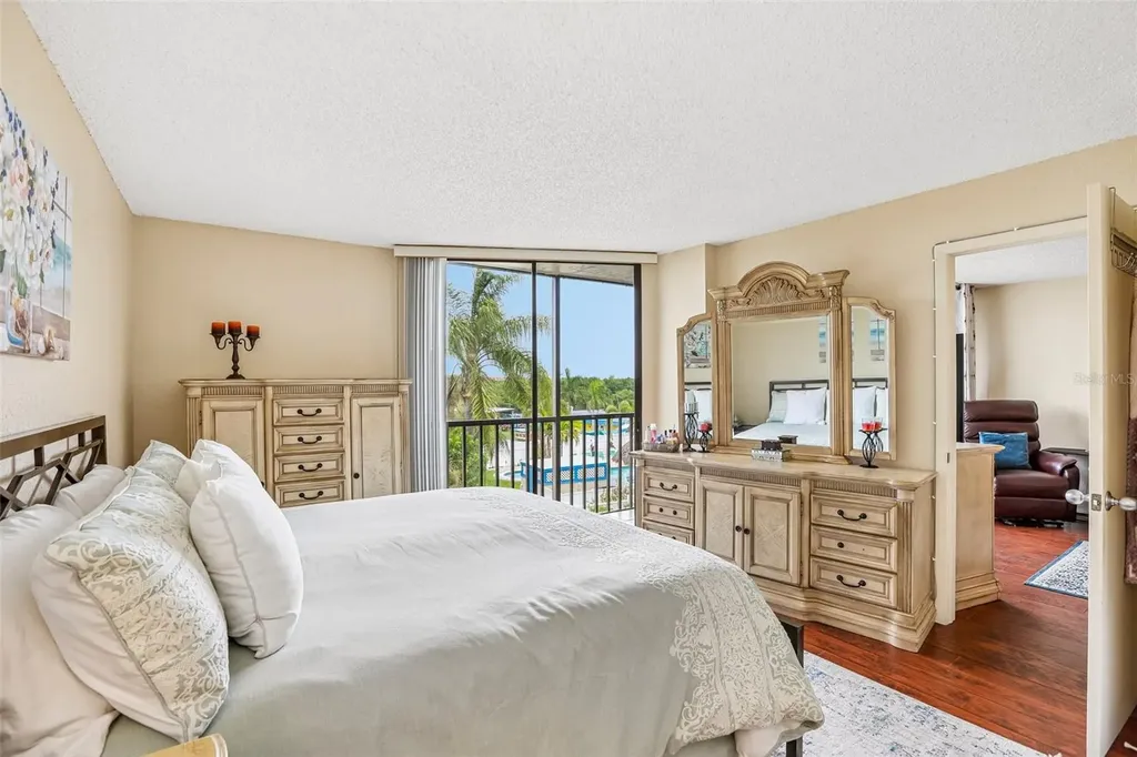 1000 Cove Cay Drive Clearwater FL 33760