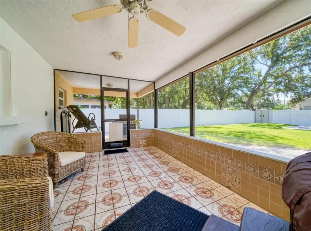324 42nd Avenue N St Petersburg FL 33703