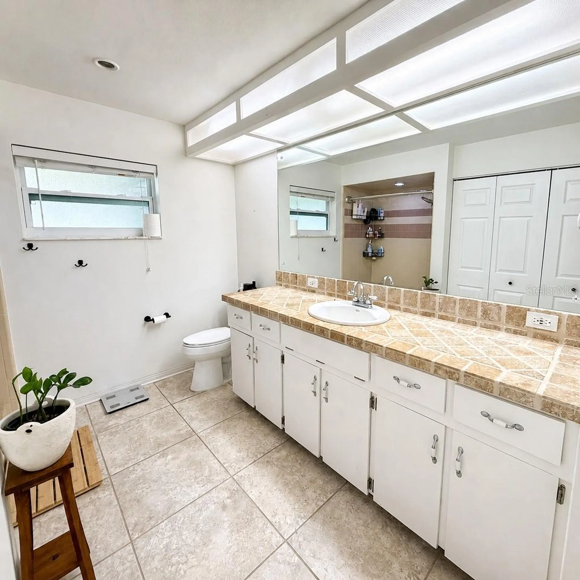 324 42nd Avenue N St Petersburg FL 33703