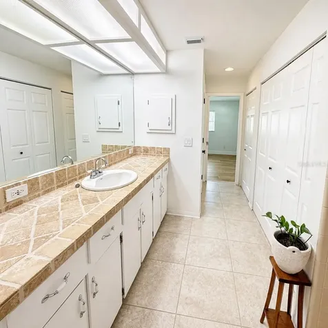 324 42nd Avenue N St Petersburg FL 33703