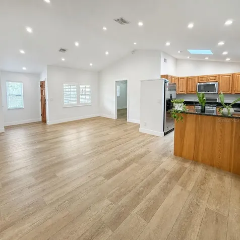 324 42nd Avenue N St Petersburg FL 33703