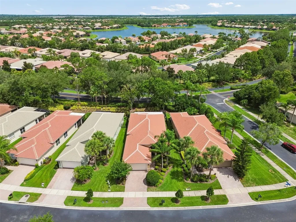 15790 Crystal Waters Drive Wimauma FL 33598