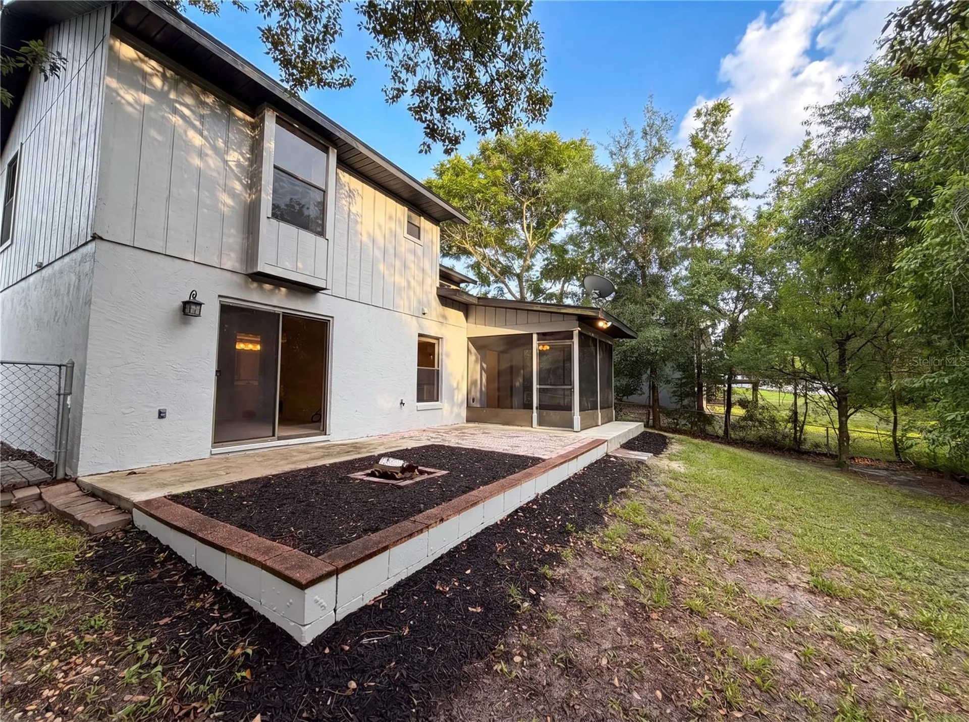 1542 April Avenue Deltona FL 32725