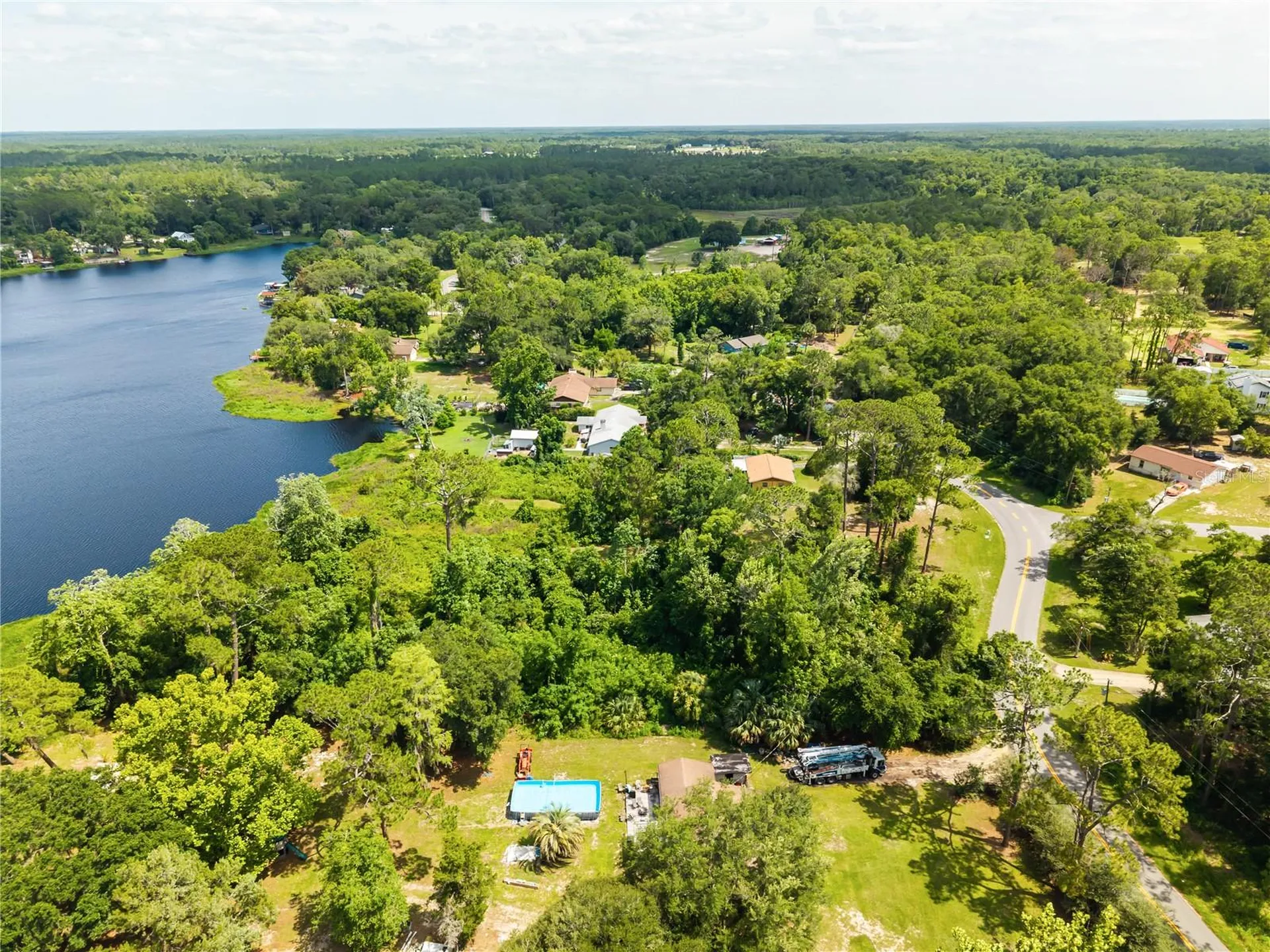 Fishermans Road Paisley FL 32767