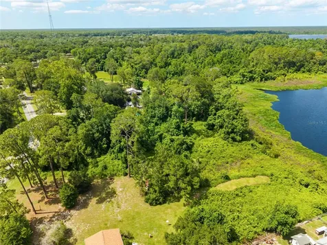 Fishermans Road Paisley FL 32767