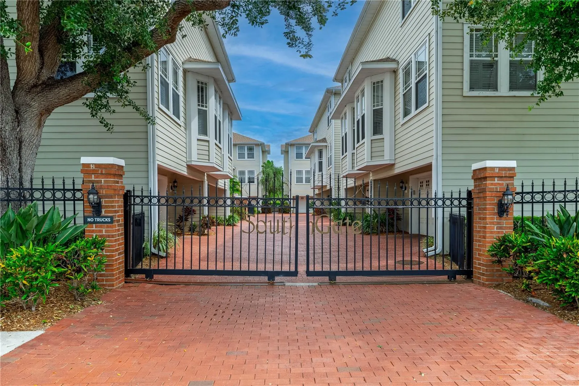 3315 W De Leon Street Tampa FL 33609