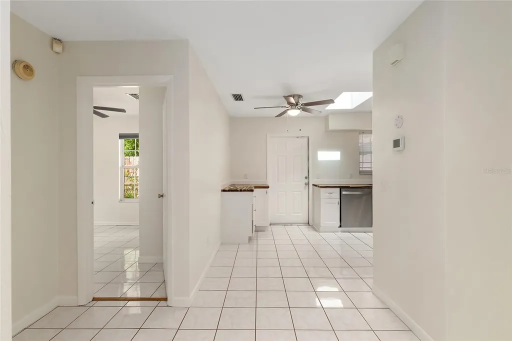 2080 NW 2nd Street Gainesville FL 32609
