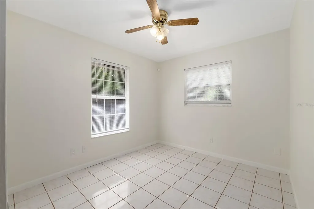 2080 NW 2nd Street Gainesville FL 32609