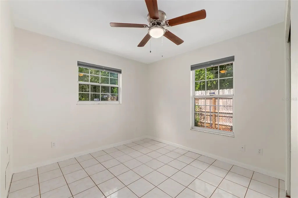 2080 NW 2nd Street Gainesville FL 32609