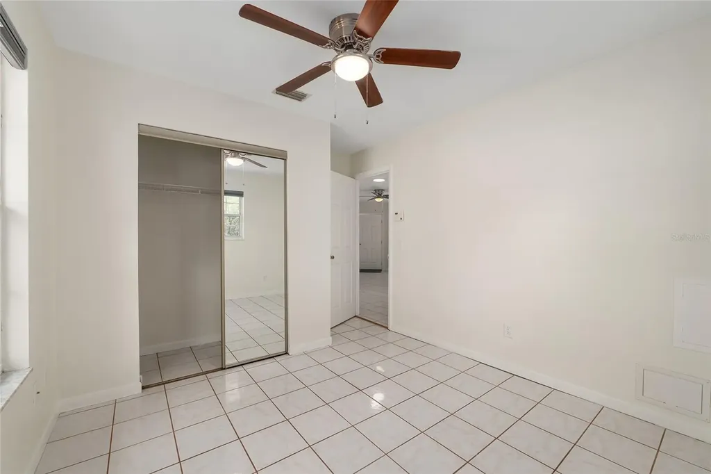 2080 NW 2nd Street Gainesville FL 32609