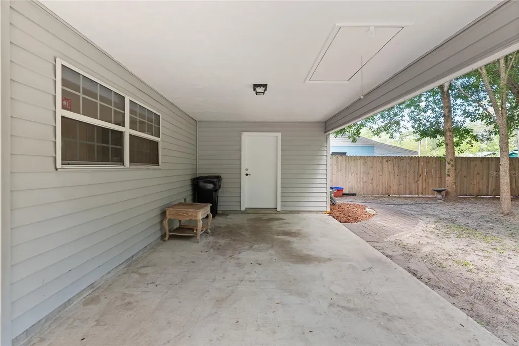 2080 NW 2nd Street Gainesville FL 32609
