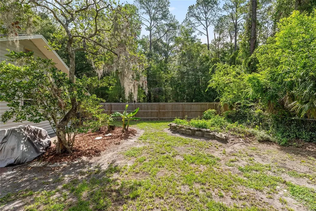 2080 NW 2nd Street Gainesville FL 32609