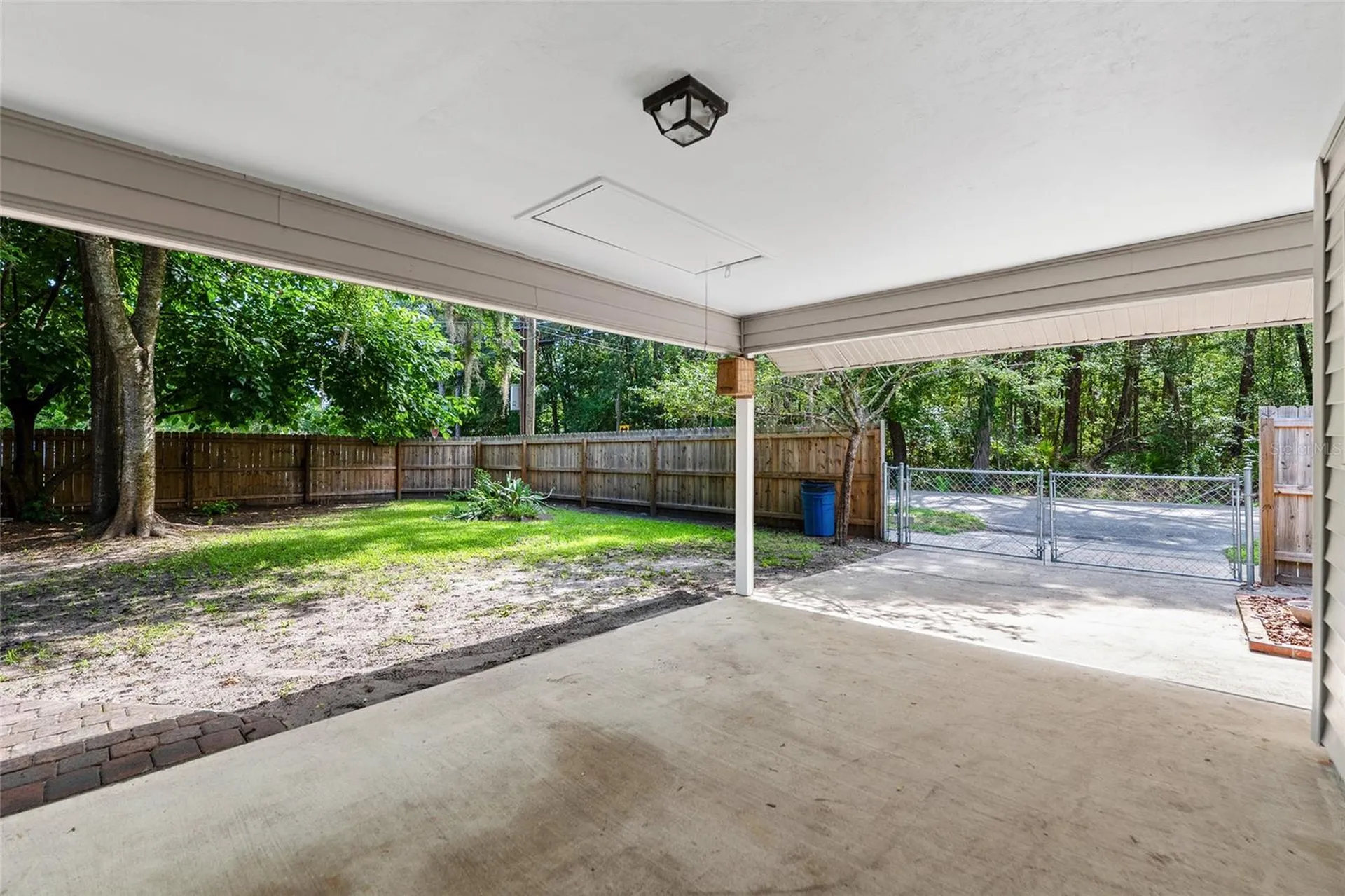 2080 NW 2nd Street Gainesville FL 32609