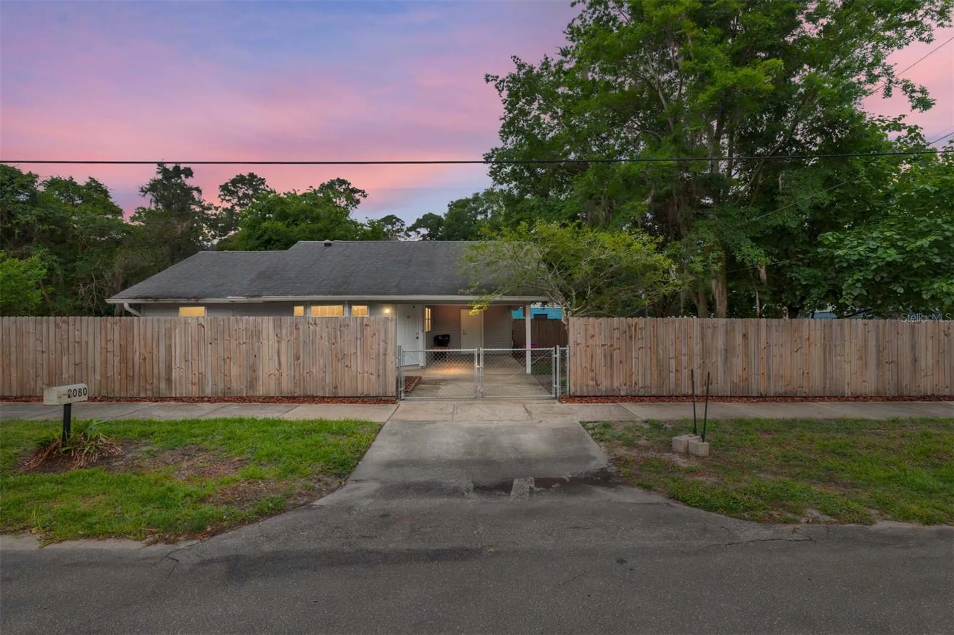 2080 NW 2nd Street Gainesville FL 32609