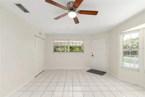2080 NW 2nd Street Gainesville FL 32609