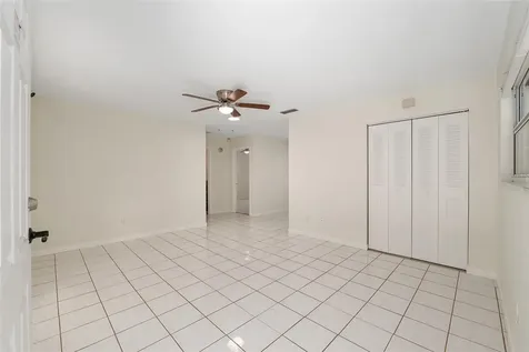 2080 NW 2nd Street Gainesville FL 32609