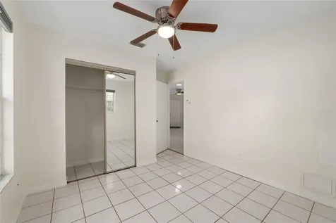 2080 NW 2nd Street Gainesville FL 32609
