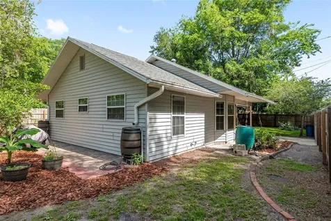 2080 NW 2nd Street Gainesville FL 32609
