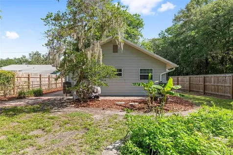 2080 NW 2nd Street Gainesville FL 32609