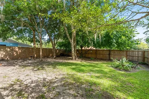 2080 NW 2nd Street Gainesville FL 32609