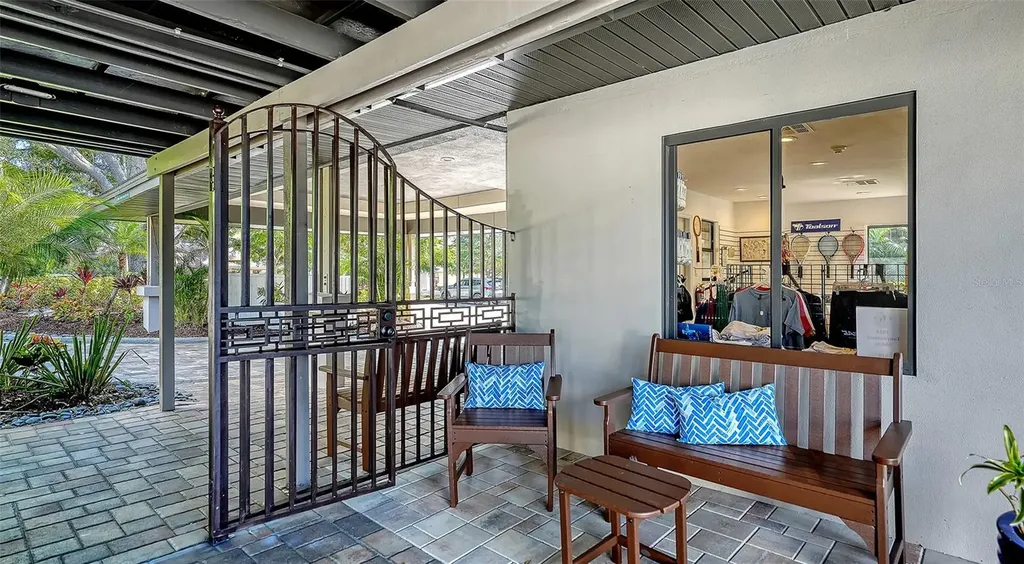 5420 Eagles Point Circle Sarasota FL 34231