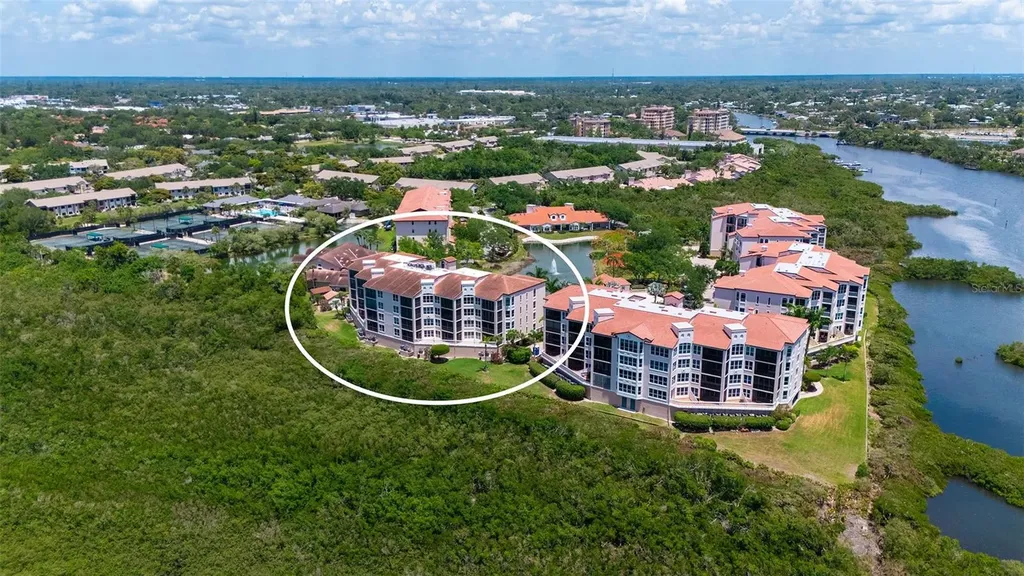 5420 Eagles Point Circle Sarasota FL 34231