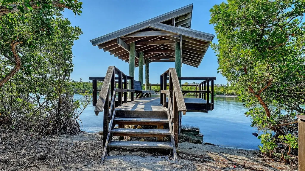 5420 Eagles Point Circle Sarasota FL 34231