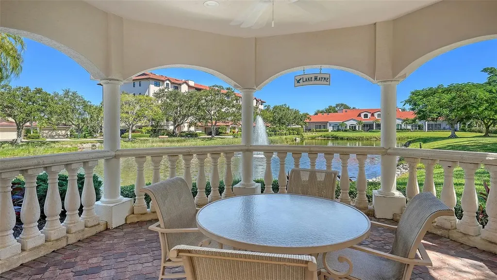 5420 Eagles Point Circle Sarasota FL 34231