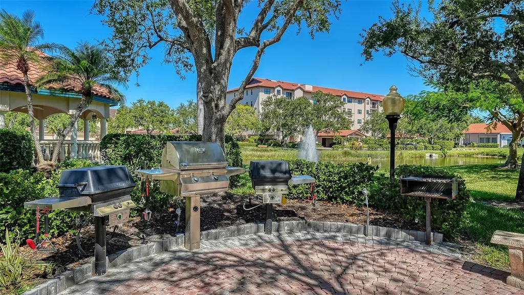 5420 Eagles Point Circle Sarasota FL 34231